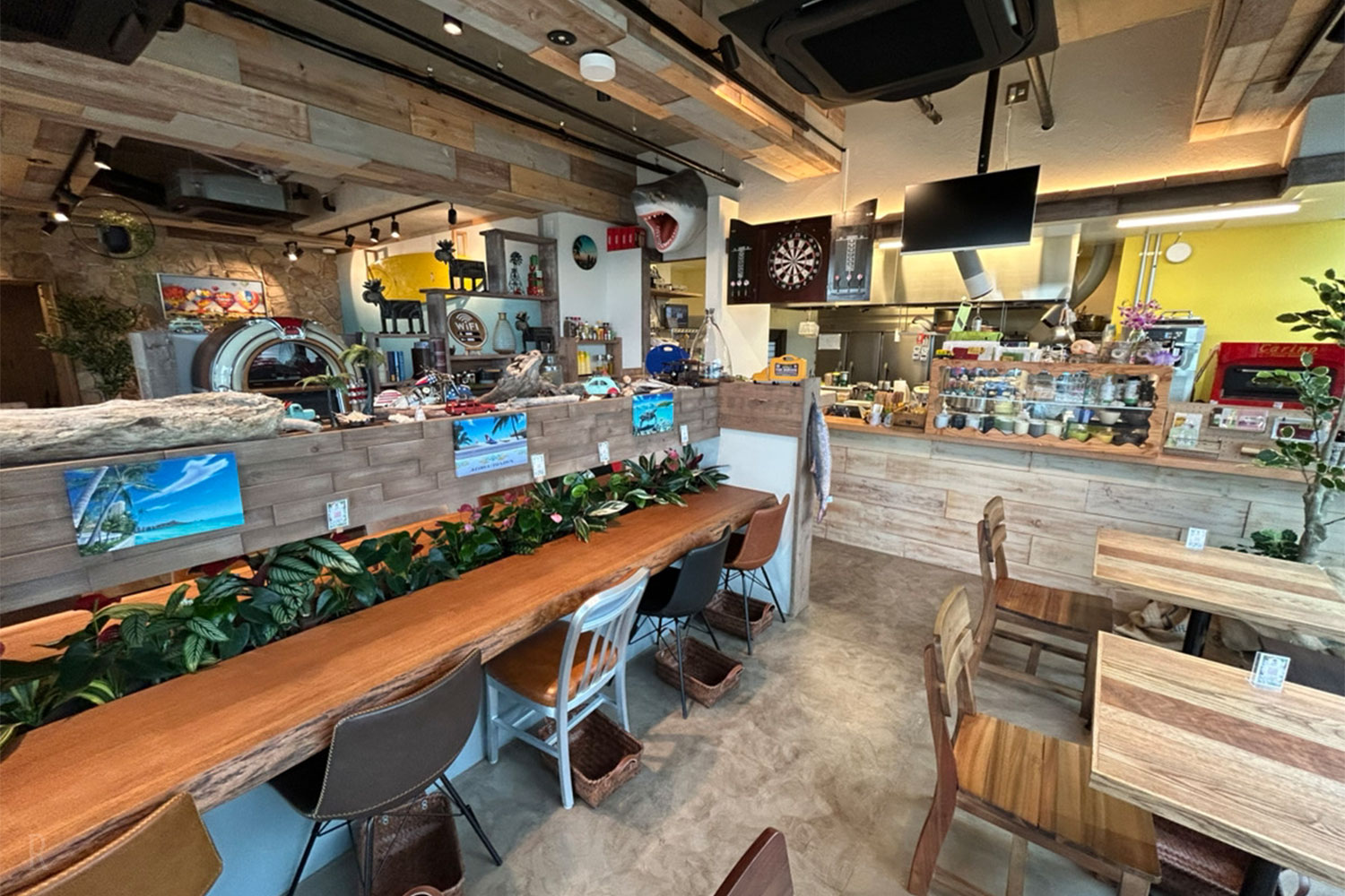 1階カフェレストラン+Lei Kitchen